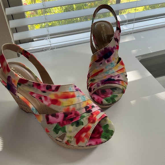 Naturalizer Lulianna Floral Ankle Strap Wedge Sandal Heel Shoes Size 6 1/2 - Picture 1 of 5